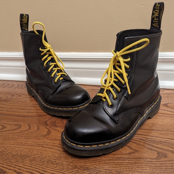 Dr. Martens Smooth Leather Lace Up Ankle Boot - Picture 2 of 4